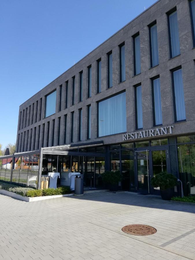 Hotel Eislinger Tor Айзлинген Экстерьер фото