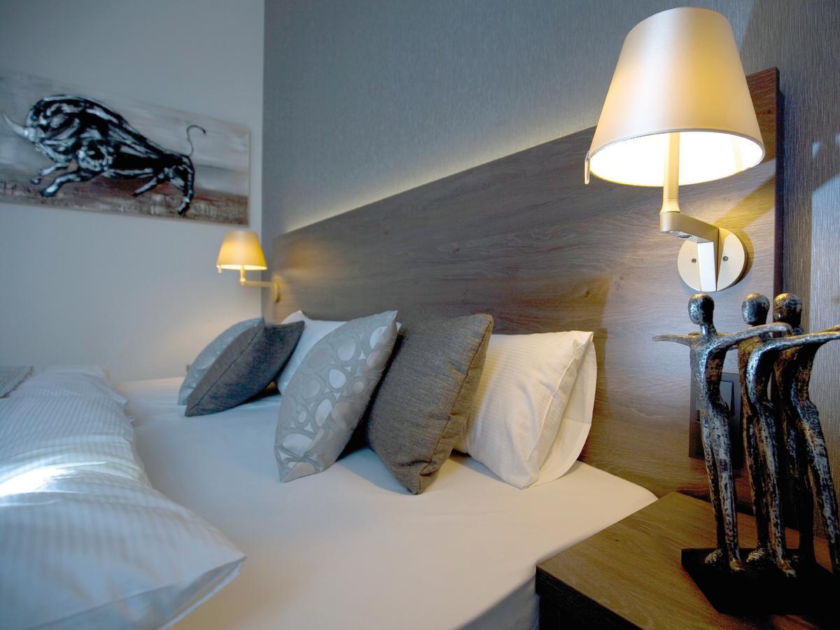 Hotel Eislinger Tor Айзлинген Экстерьер фото